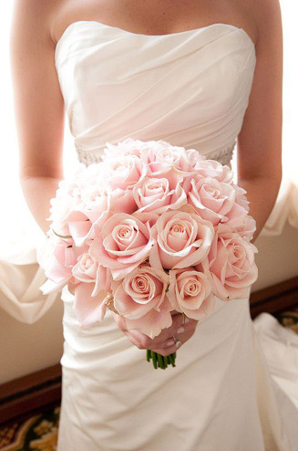  розовый букет невесты