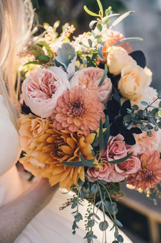  букет невесты из пионовидных роз